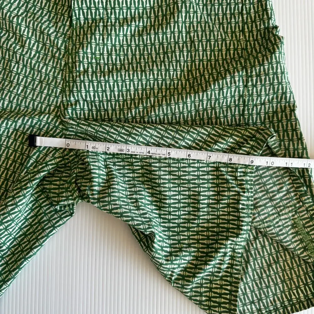 Patagonia Board Shorts Men’s 33 Green Geometric Surf Swim Beach Quick Dry
